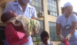 Chồng sản phụ đẻ con trên xe công nông: 'Sợ Yang bắt vợ con đi'